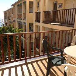 Balkon mit Sitzgelegenheit, Zugang über das Wohnzimmer und das Schlafzimmer